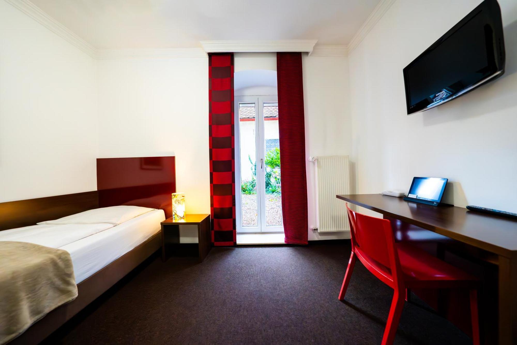Hotel Bergbauer Mit Late-Self-Check-In Neuburg an der Donau Kültér fotó