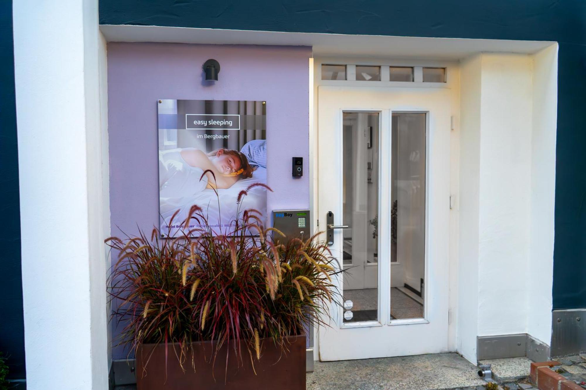 Hotel Bergbauer Mit Late-Self-Check-In Neuburg an der Donau Kültér fotó